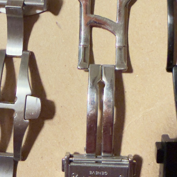 Electronics and jewelry bundle. - Picture 8 of 10